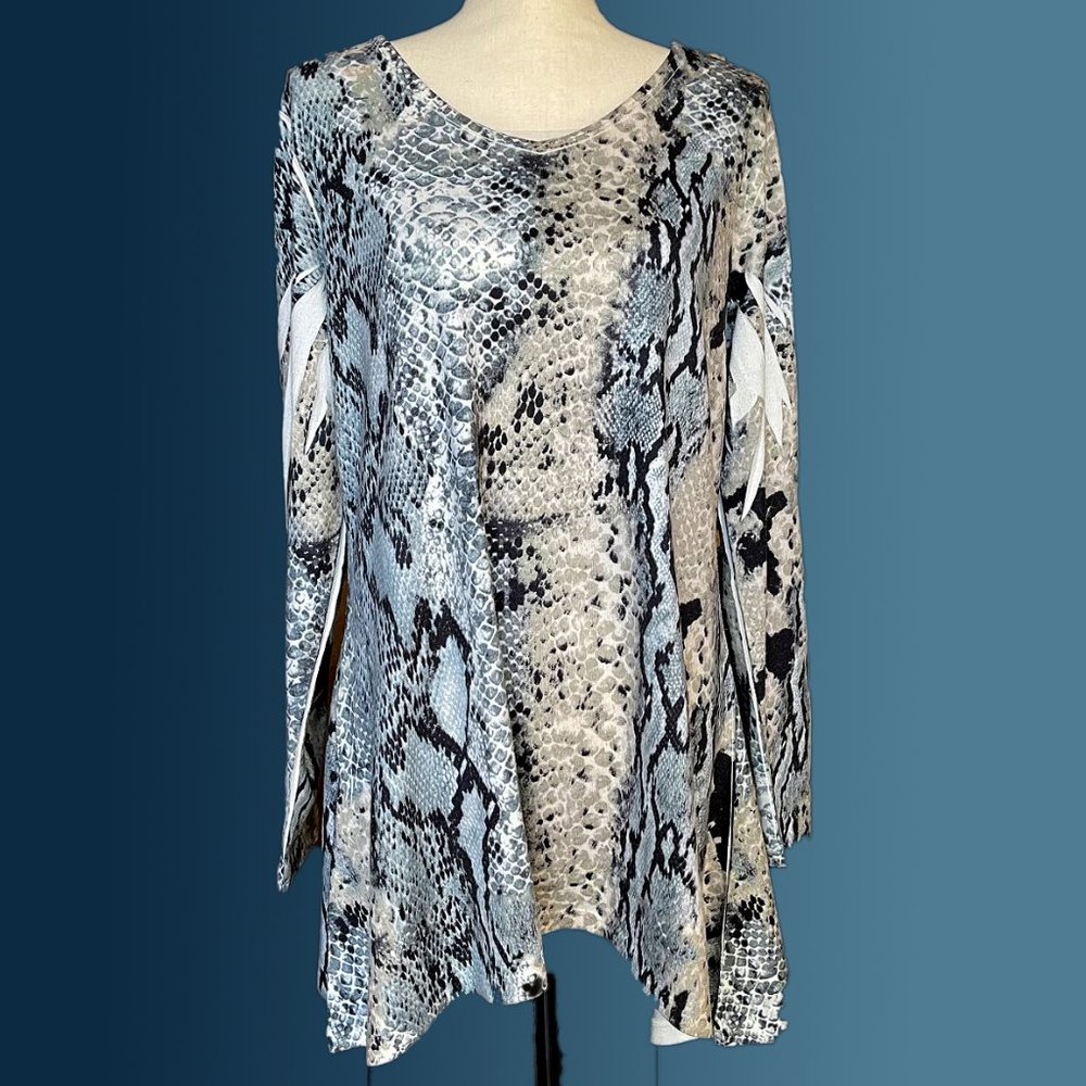 SACRED THREADS Sweater Tunic Top Swing A-Line Blue Gray Snake Print XL